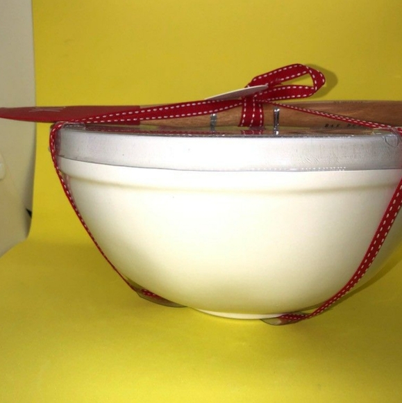 Rae Dunn Mixing Bowl And Spatula set - Picture 5 of 6